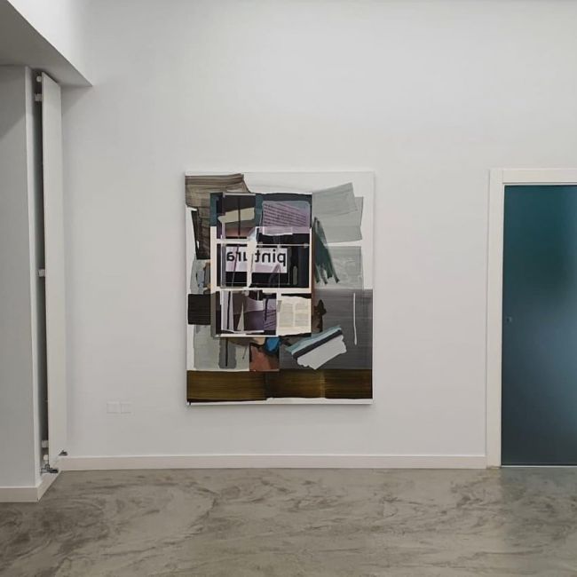 Jorge Julve  mirar libro, leer pintura Exp. Libros en el arte. Galeria Daniel Cuevas. Madrid